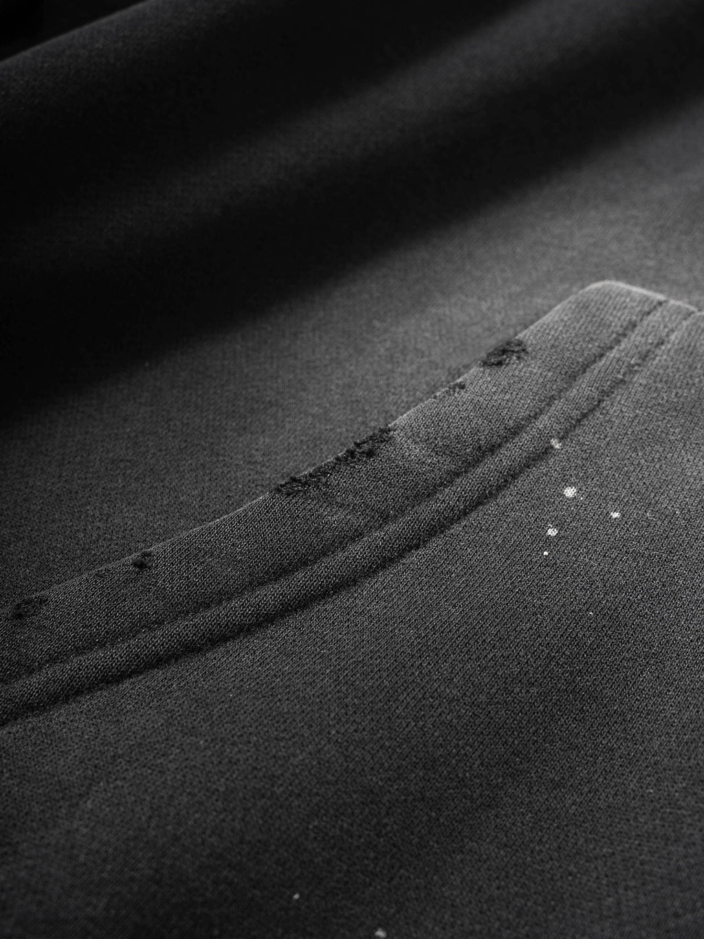 'G 💔' UNISEX VINTAGE WASH FRAYED HOODIE (masc sizing)