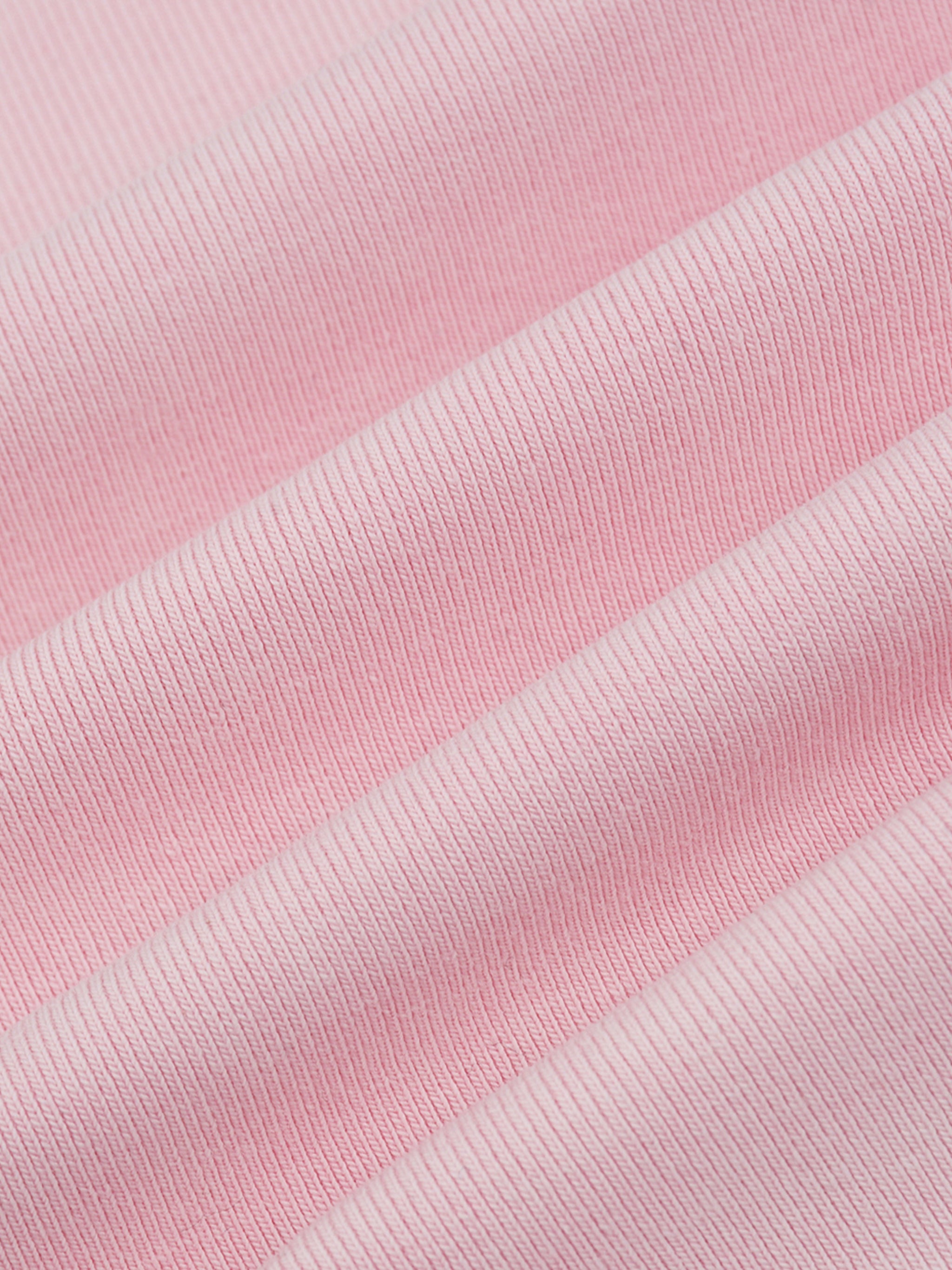 BLACK 'DELULU' BABY CROP TEE (fem sizing)