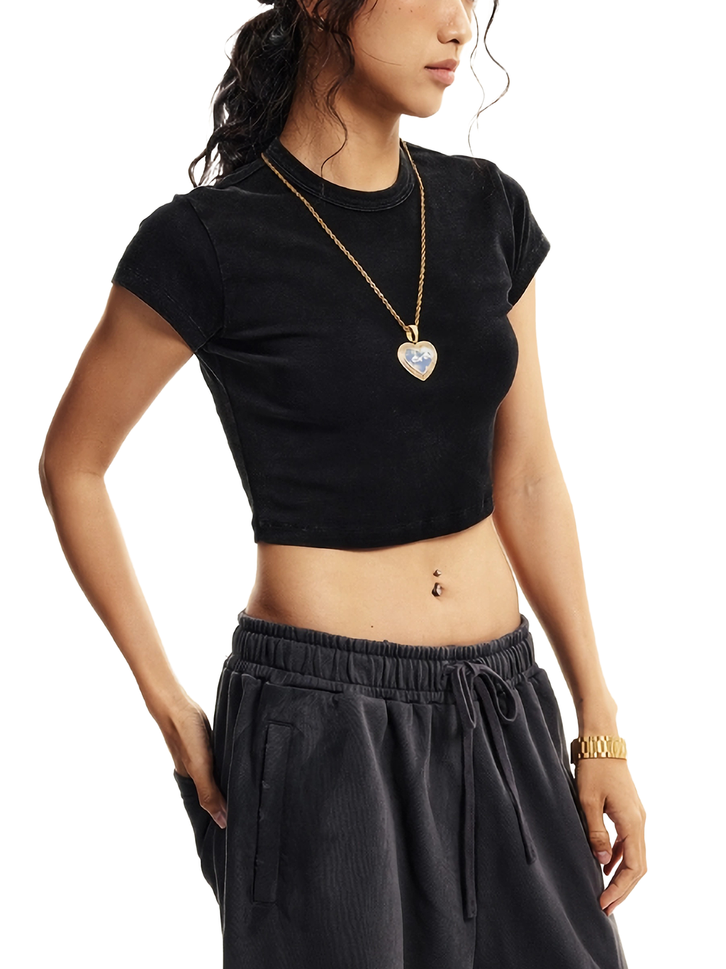 BLACK 'DELULU' BABY CROP TEE (fem sizing)